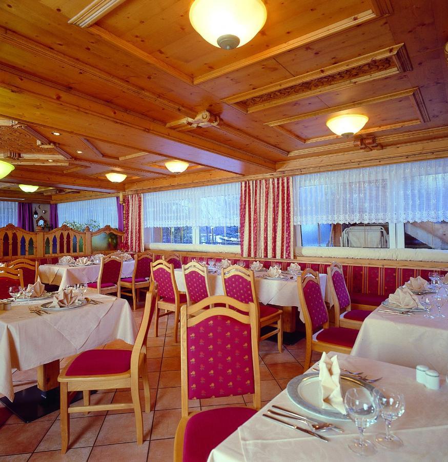 Piz Alpin B&B Colfosco Bagian luar foto