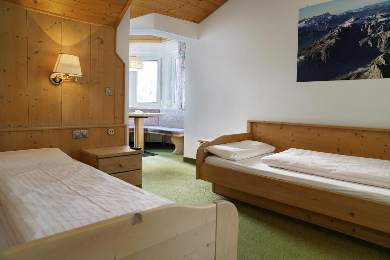 Piz Alpin B&B Colfosco Bagian luar foto