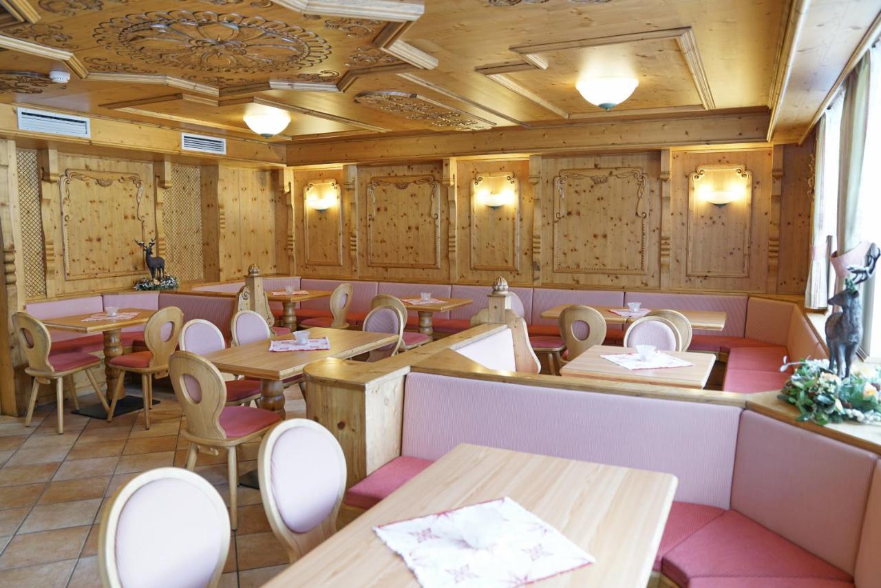 Piz Alpin B&B Colfosco Bagian luar foto